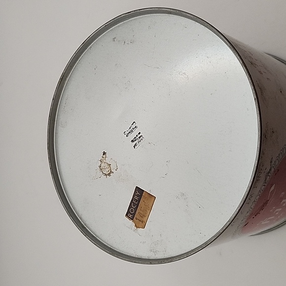 Vintage Middleton's Cherry Blend Tobacco Tin - Picture 7 of 10